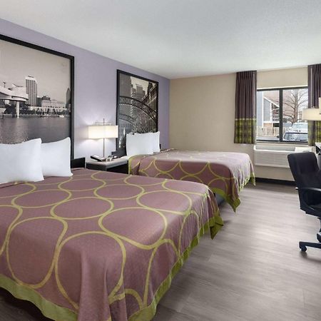 Super 8 By Wyndham Copley Akron Dış mekan fotoğraf