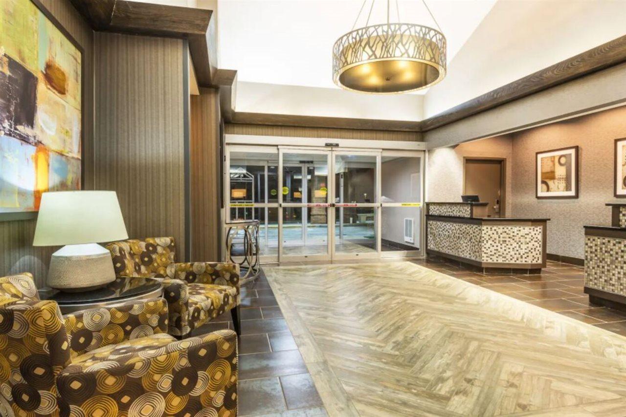 Super 8 By Wyndham Copley Akron Dış mekan fotoğraf