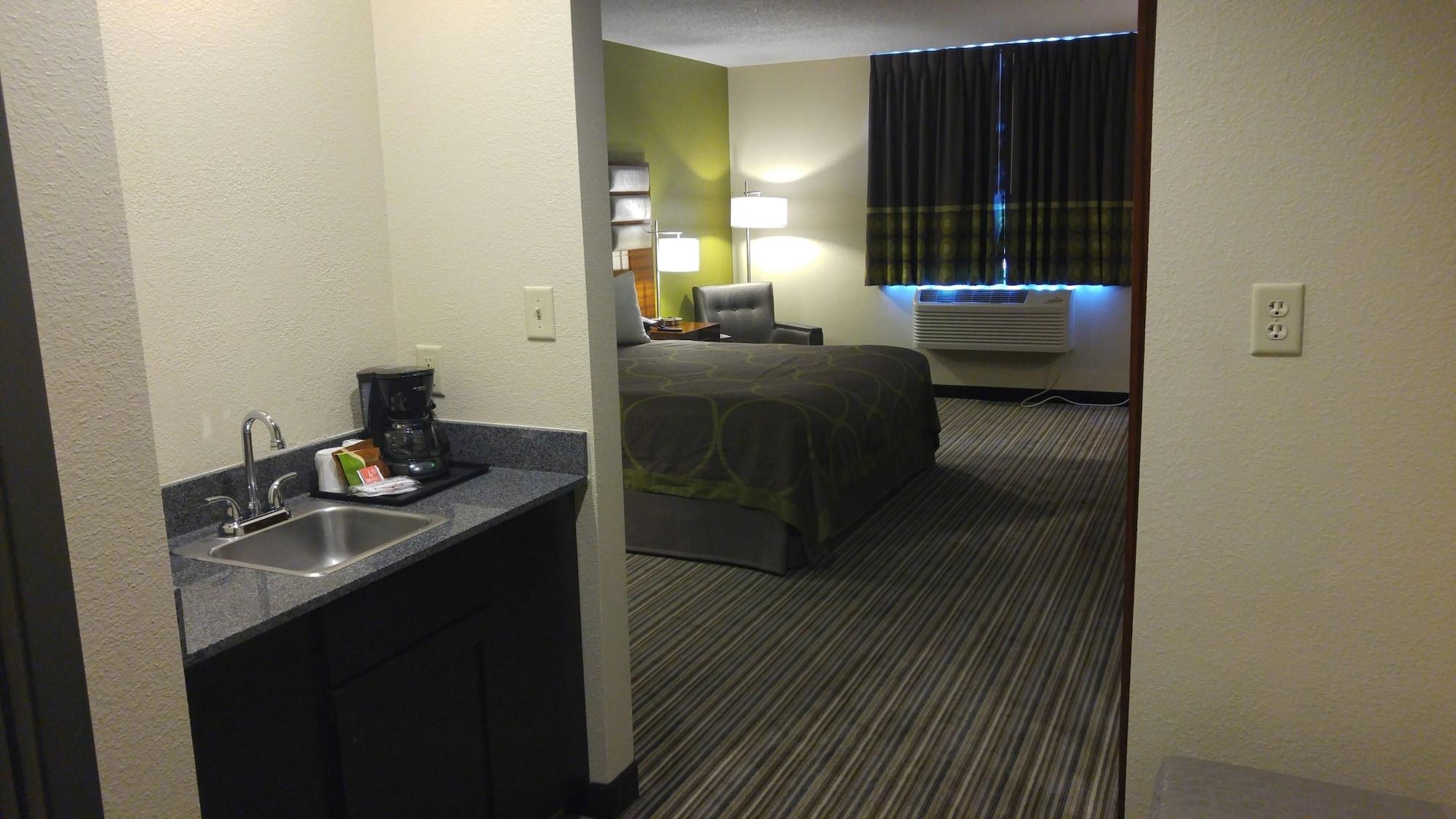 Super 8 By Wyndham Copley Akron Dış mekan fotoğraf